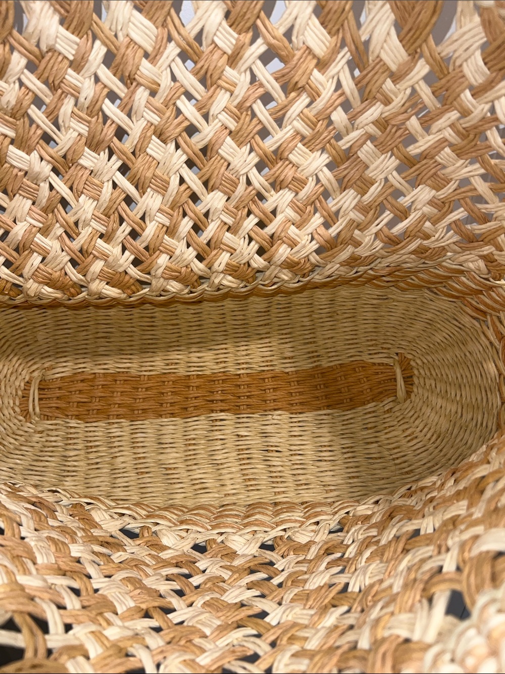 Shade & Shore Natural Straw Woven Tote in Beige NWT - Picture 5 of 5